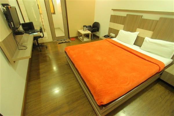 Princess Hotel Ankleshwar Eksteriør billede