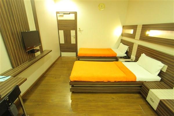 Princess Hotel Ankleshwar Eksteriør billede