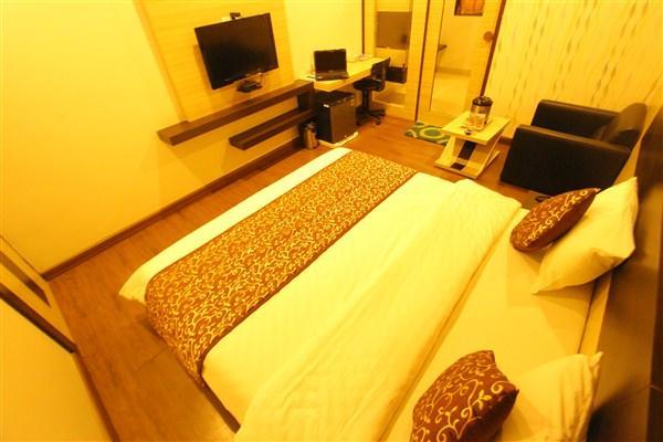 Princess Hotel Ankleshwar Eksteriør billede