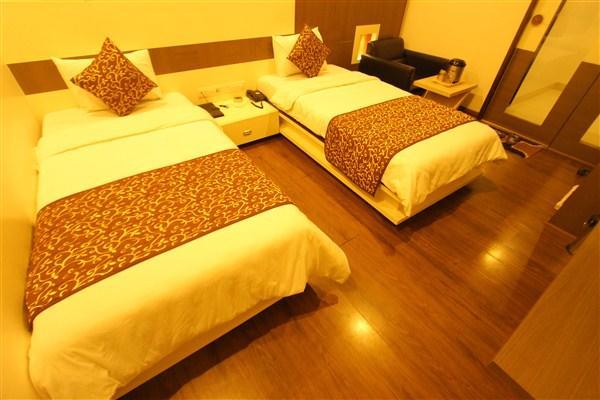 Princess Hotel Ankleshwar Eksteriør billede