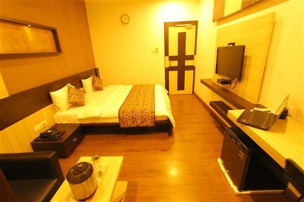 Princess Hotel Ankleshwar Eksteriør billede