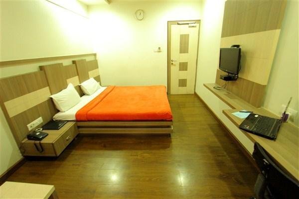 Princess Hotel Ankleshwar Eksteriør billede