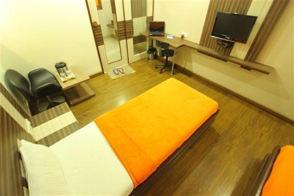 Princess Hotel Ankleshwar Eksteriør billede